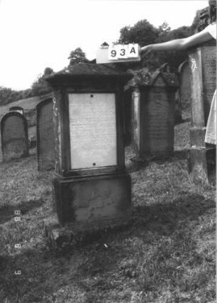 Grabstein 93A