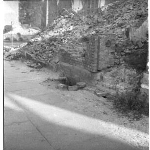 Negativ: Ruine, Eisenacher Straße 104, 1951