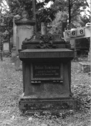 Grabstein 168 [Hahn S. 118 Grab-Nr. 124]