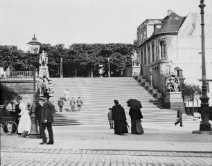 Dresden, Treppe zur Brühlschen Terrasse und Palais Brühl