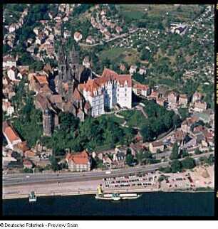Altstadt mit Albrechtsburg und Dom, Hochuferstraße und Elbe