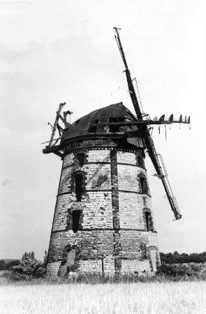 Huy-Pabstorf. Turmholländer (1980 gesprengt)