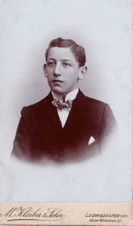 Portrait von Karl Simon