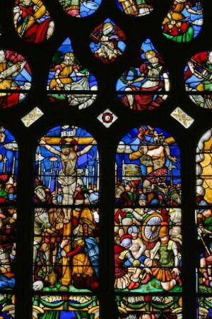Frankreich. Bretagne. Finistere. Pleyben. Enclos Paroissial. Kirche innen. Fenster 16 Jahrhundert. Detail