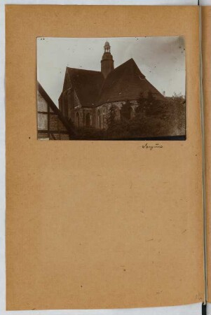 Schloss und Klosterkirche, Dargun: Ansicht Klosterkirche von der Chorseite (aus: Skizzen- und Fotoalbum 25)