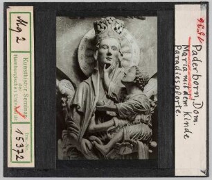 Paderborn, Dom: Westportal (Paradiespforte), Maria mit dem Kind