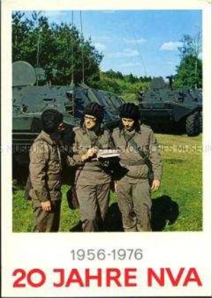 Postkarte zum 20-jährigen Bestehen der NVA, Motiv Panzerfahrer