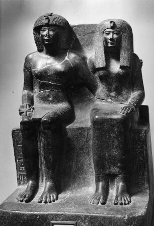 König Thutmosis IV. mit seiner Mutter Tiau, Gattin von Amenophis II.