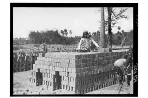 Ziegelei in Phetchaburi : Phetchaburi. Die Ziegelei gebaut für den Bau der königlichen Villa von Dr. Kurt Beyer, 1909