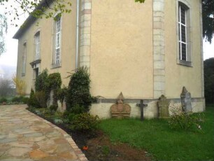 Evangelische Kirche - Langhaus (Neu erbaut im Jahr 1729) von Westnordwesten über Kirchhof