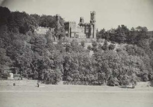 Dresden. Schloss Eckberg : Blick von der Elbe auf Schloss Eckberg
