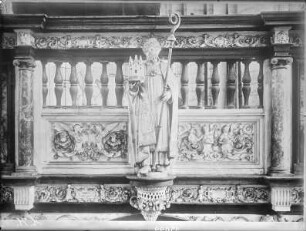 Lettner (Westseite) — Westseite, obere Galerie, südliche Statue: Sankt Eleutherius