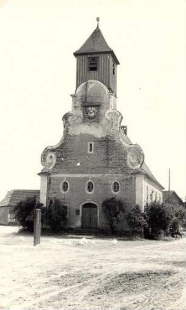 Kirche in Döbbrick : Depšćanska cyrkej