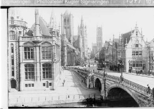 Gent, Blick von der Michaelsbrücke auf Postgebäude, St.Niklasskirche, Belfort und St.Baafskathedrale