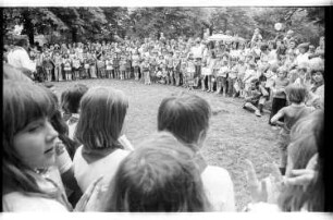 Kleinbildnegativ: Internationaler Kindertag, 1974
