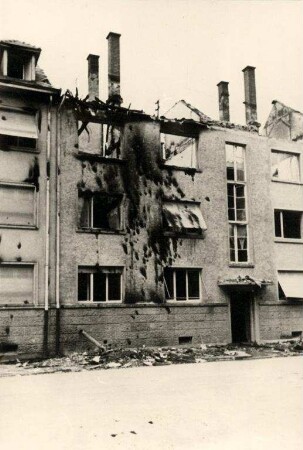 Zerstörungen Zweiter Weltkrieg. Unbekannte Gebäude
