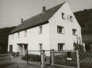 Wohnhaus, Straßenansicht