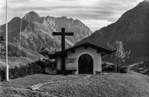 Hirschegg (Kleinwalsertal). Kriegergedächtnishalle für die Walser Helden