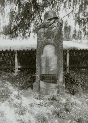 Gedenkstein für die Gefallenen der Kriege 1870/71 und 1914/18