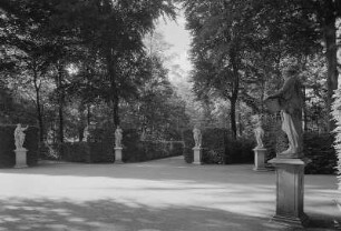 Potsdam. Sanssouci, Musenrondell