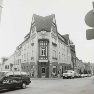 Reichenbach, Wohnhaus : Reichenbach. Wohnhaus mit Laden. Zenkergasse 29. 1886/1906. Eckansicht