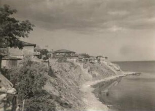 Bei Nessebar am Schwarzen Meer, Bulgarien. Halbinsel Mesemvrija, Siedlung an der Schwarzmeerküste