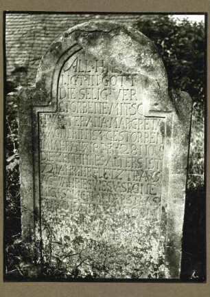 bei Göllheim. Grabstein der Anna Margareta Wagner +1718