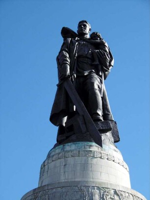 Berlin: Sowjetisches Ehrenmal im Treptower Park