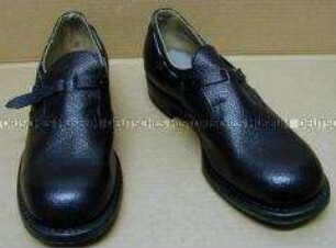 Bundschuhe der FDJ
