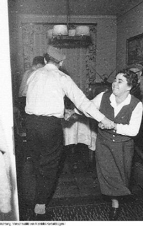 Geburtstag von Dorle (Dora Höhne) - Mutter von Ingrid, 1958