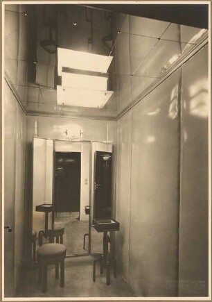 Geschäftsräume F.V. Grünfeld am Kurfürstendamm, Berlin-Charlottenburg Umbau: Innenansicht Umkleidekabine