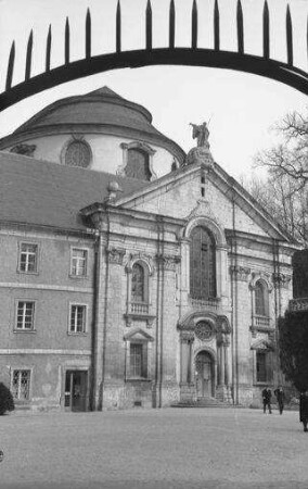 Weltenburg: Klosterkirche, Außenansicht