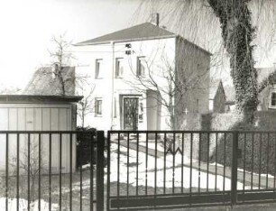 Dresden-Gorbitz, Beerenhut 24. Wohnhaus (1886/1900)