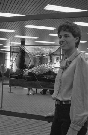 Ausstellung von Bleiverglasungen der Künstlerin Brigitte Kleinhans-Riek im Foyer der Deutschen Bank