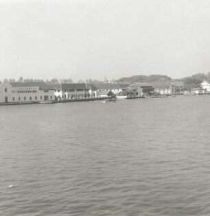 Cochin (Kochi), Indien. Blick über das Arabische Meer zum Hafen