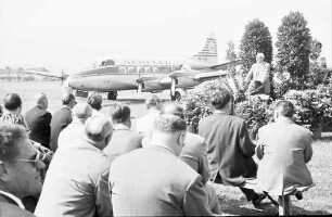 Freiburg: Flugplatz; Ansprache Präsident Linnemann