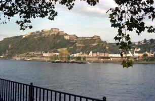 Koblenz: Rhein mit Ehrenbreitenstein, von der Rheinpromenade