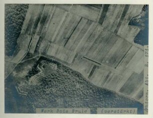 Foto des Verteidigungswerkes im Bois Brûlé (Luftbild)