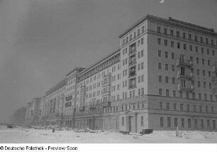 Blick in die Stalinallee (heutige Karl-Marx-Allee)