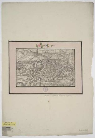 Vogelschauansicht von Weißenburg im Elsaß, Radierung, um 1572 : [Wissenburgum] : Wissenbvrgvm = Weissenburg / [Stecher: Franz Hogenberg. Hrsg.: Georg Braun]. - [Coloniae Agrippiae] : [Auctores] , [um 1572]. - 1 Vogelschauansicht : Radierung ; 25 x 16 cm. Auch ersch. in: Civitates orbis terrarvm, T. II