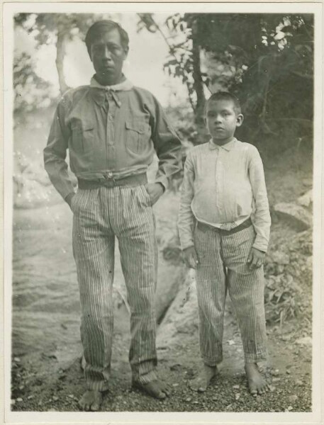 Bakairi Marcelino with son