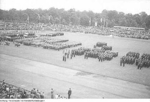 Dresden. Tag der Internationalen Brigaden. Treffen ehemaliger Spanienkämpfer, Juli 1952