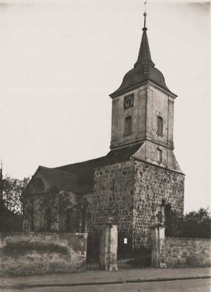 Mark Brandenburg. Groß Kreutz bei Lehnin. Ansicht der im 13. Jh. errichteten Dorfkirche