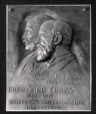 Foto einer Gedenktafel für Oscar und Eberhard Fraas