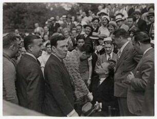 Franklin D. Roosevelt begrüßt Max Schmeling im Trainingslager in Kingston, New York. links: Max Schmeling, rechts: Franklin D. Roosevelt