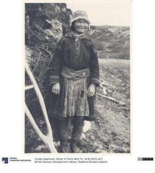 Samin in Tracht