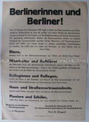 Maueranschlag mit einem Aufruf zur Teilnahme an Elternversammlungen