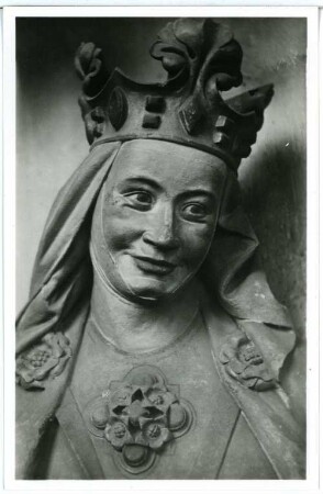 Meißen. Dom - Gründerstatue Kaiserin Editha