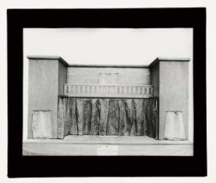 Bühnenbild: Bühne der englischen Comodianten um 1600: Modell (aus: Theaterausstellung, Magdeburg)