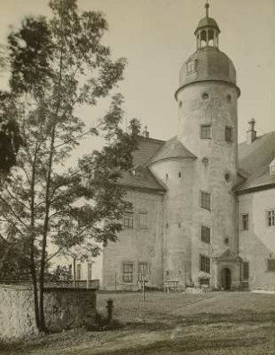 Frauenstein, Schloss, Blick vom Hof auf den Schlossturm